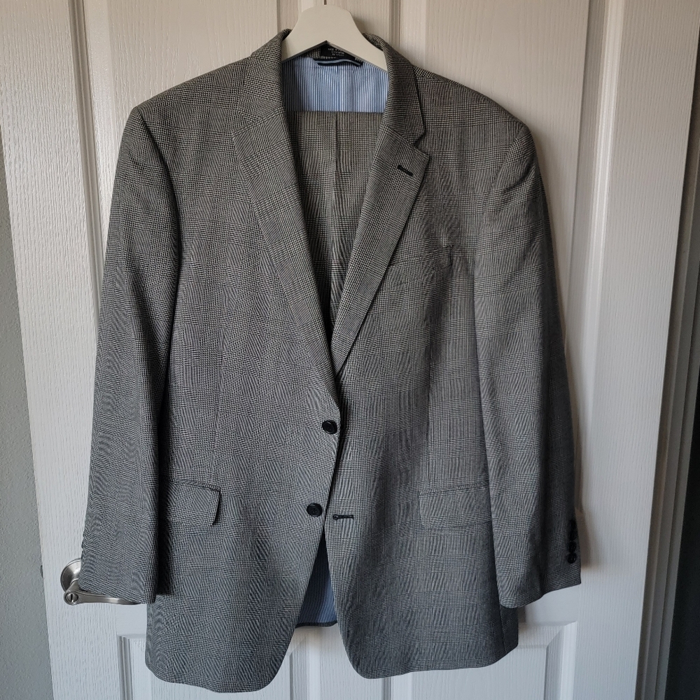 Tommy Hilfiger Plaid Suit Mens 42R Double Vent Jacket 39W X 29L Flat Front Pants